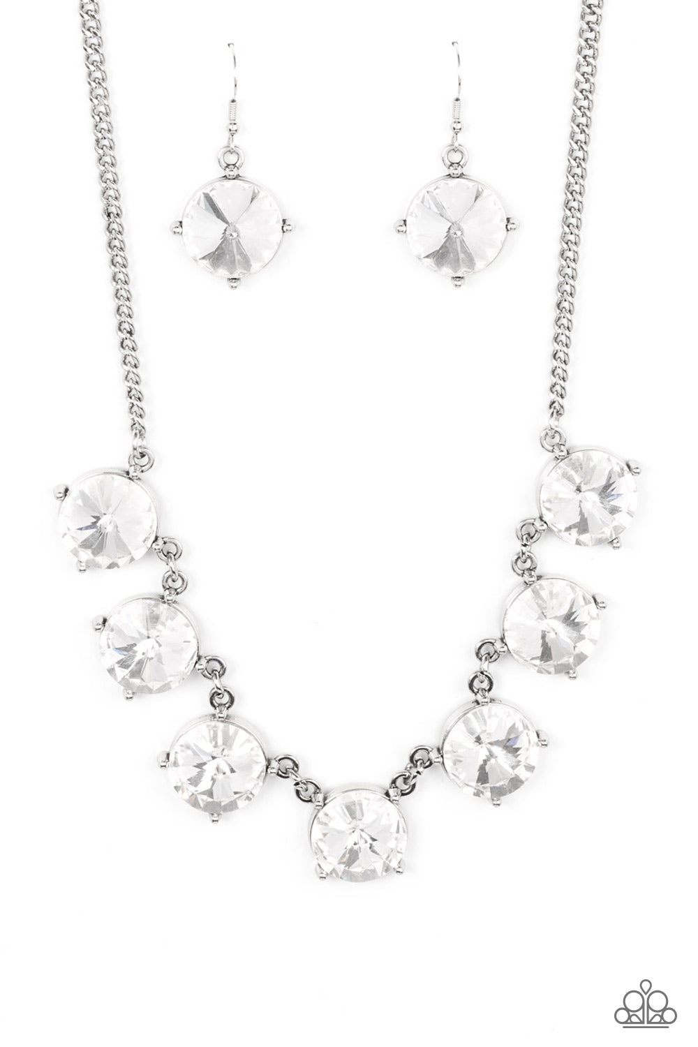 Paparazzi Necklaces - The Showcase Must Go On - White