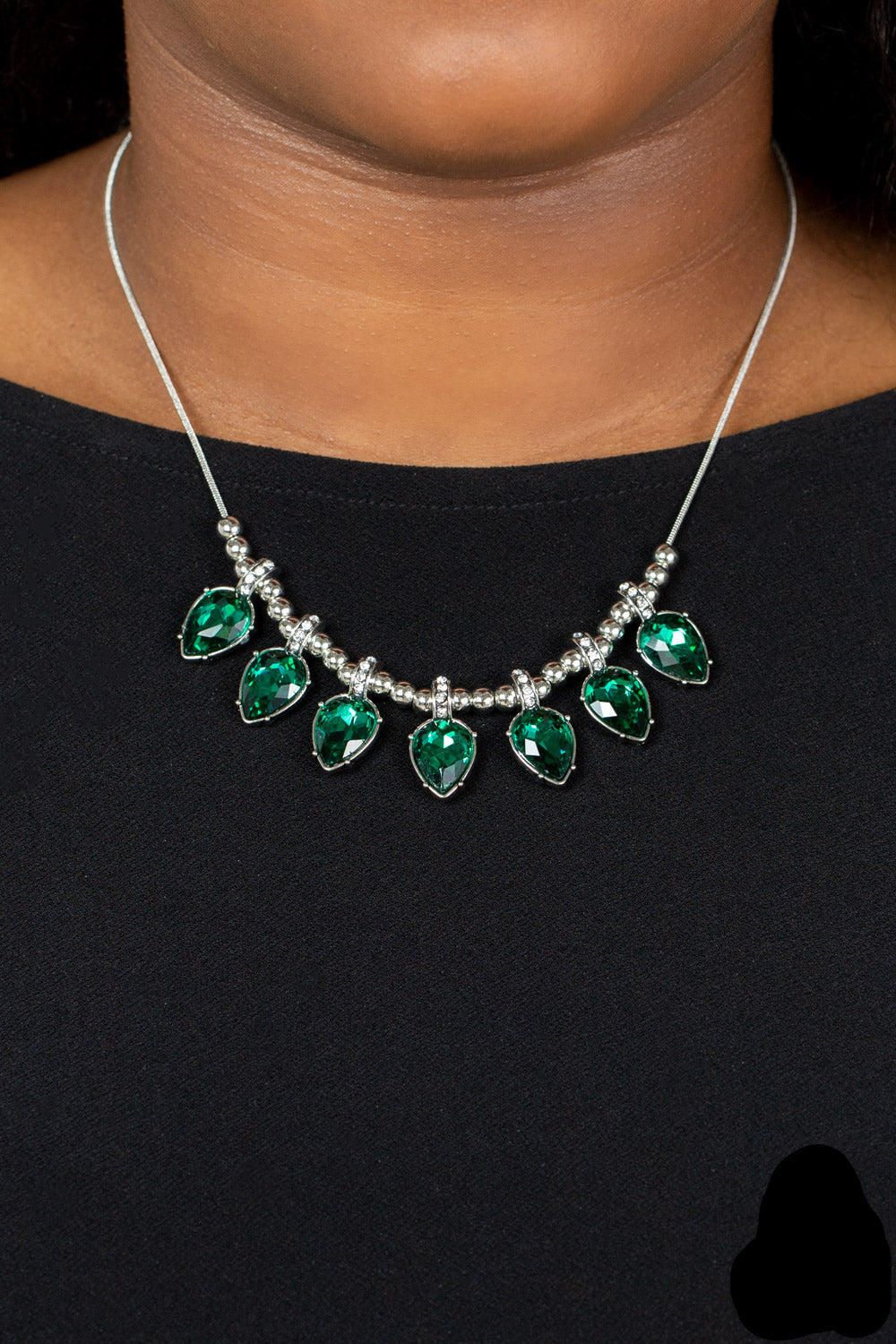 Paparazzi Necklaces - Crown Jewel Couture - Green