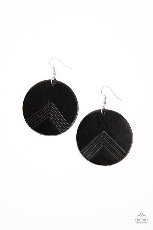 Paparazzi Earrings - On the Edge of Edgy - Black