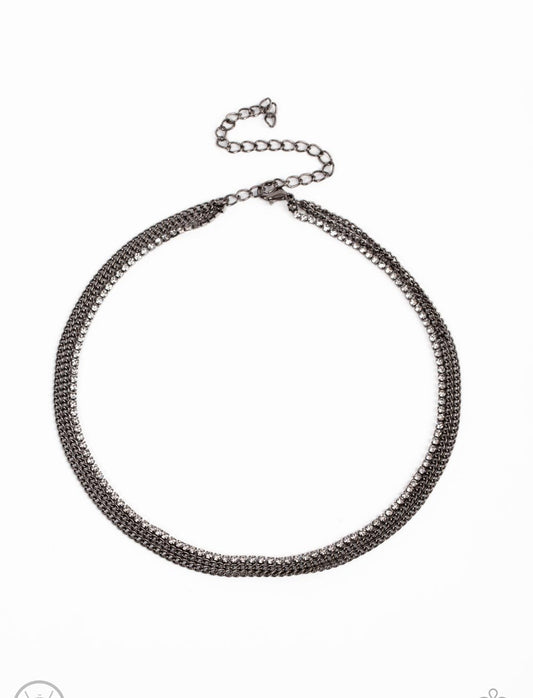 Paparazzi Necklaces - Glitzy Gusto - Black