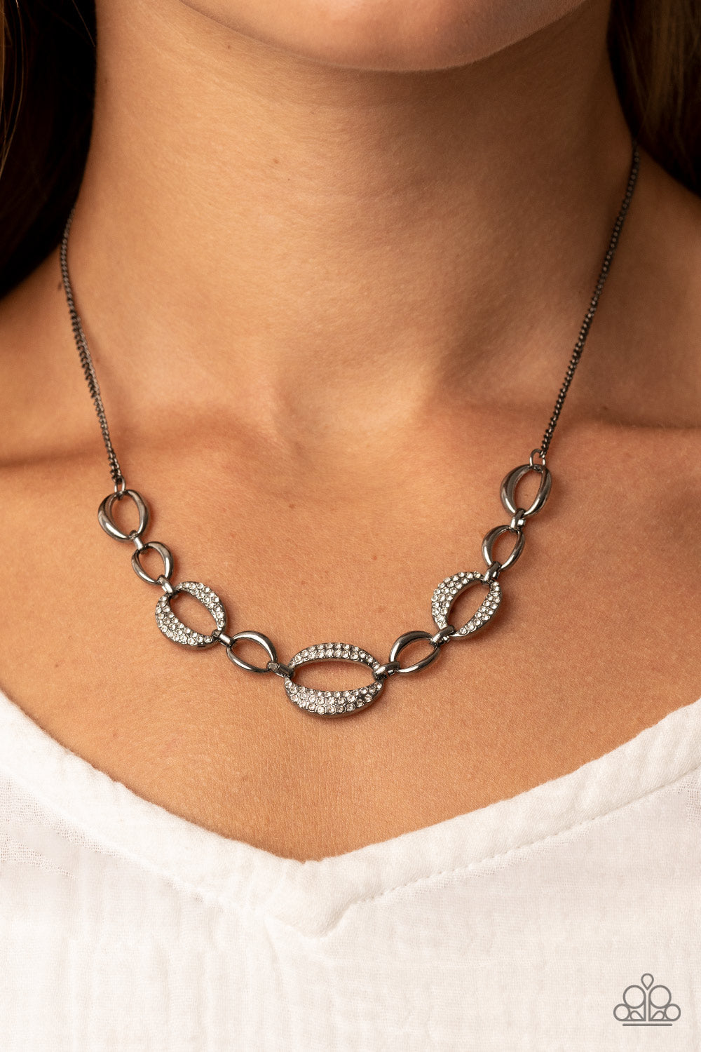 Paparazzi Necklaces - The Only Game in Town - Black