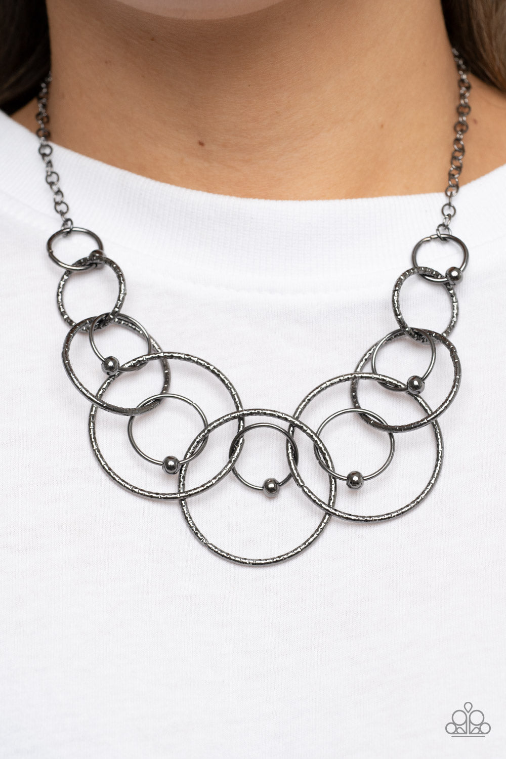 Paparazzi Necklaces - Encircled in Elegance - Black