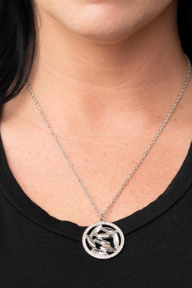 Paparazzi Necklace - Head-Spinning Sparkle - Silver