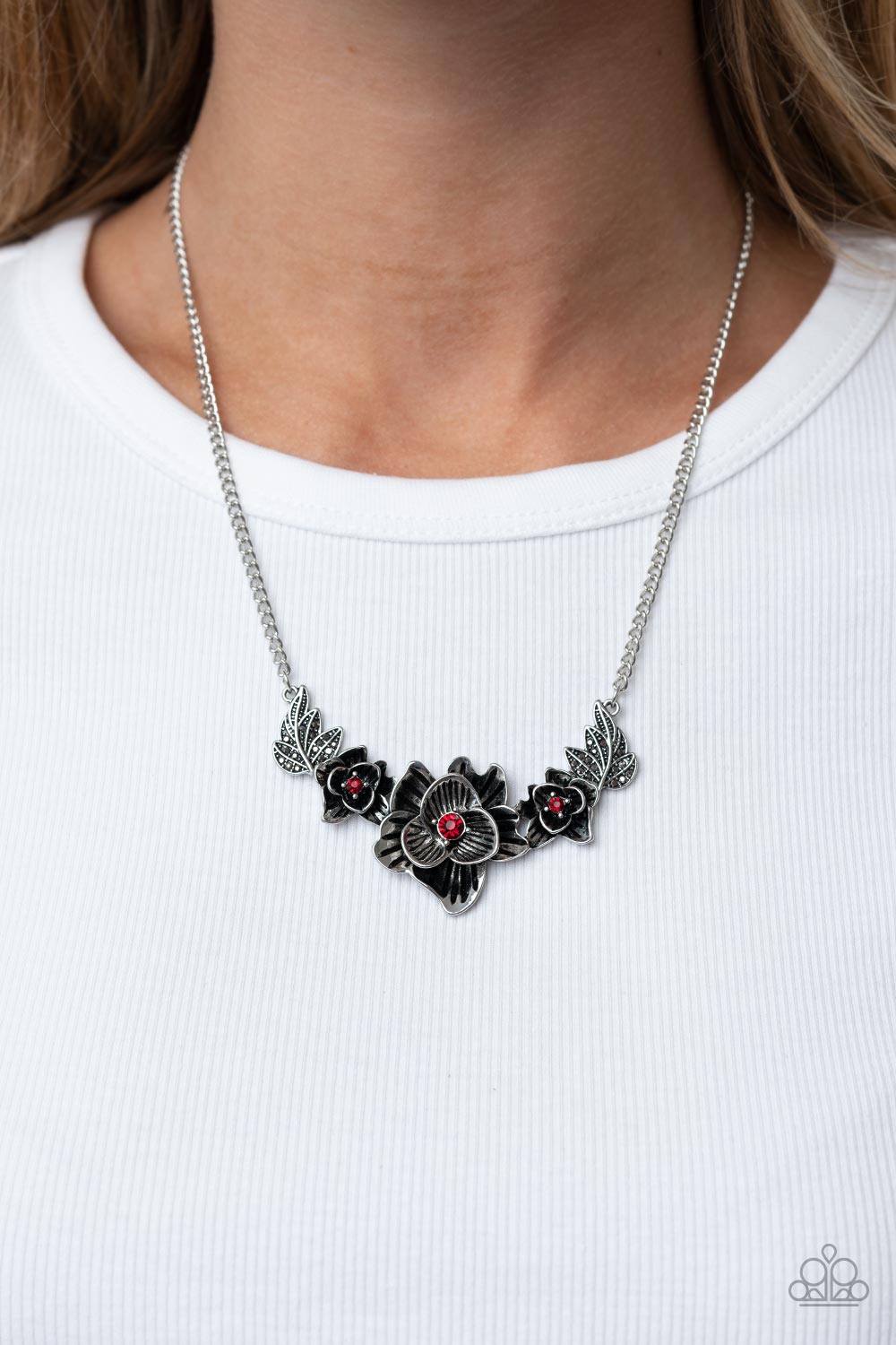 Paparazzi Necklaces - Botanical Breeze - Red
