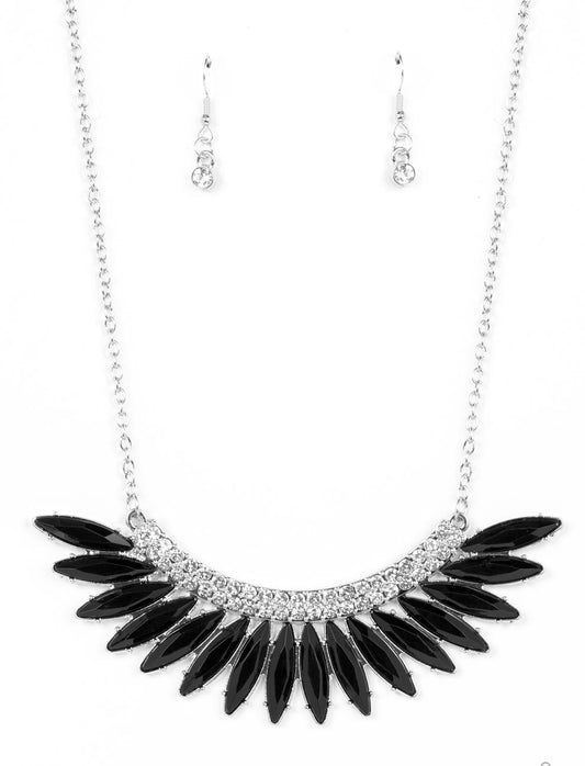 Paparazzi Necklaces - Flauntable Flamboyance - Black