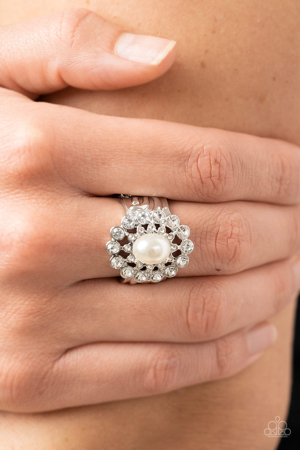 Paparazzi Rings - A-list Admirer - White