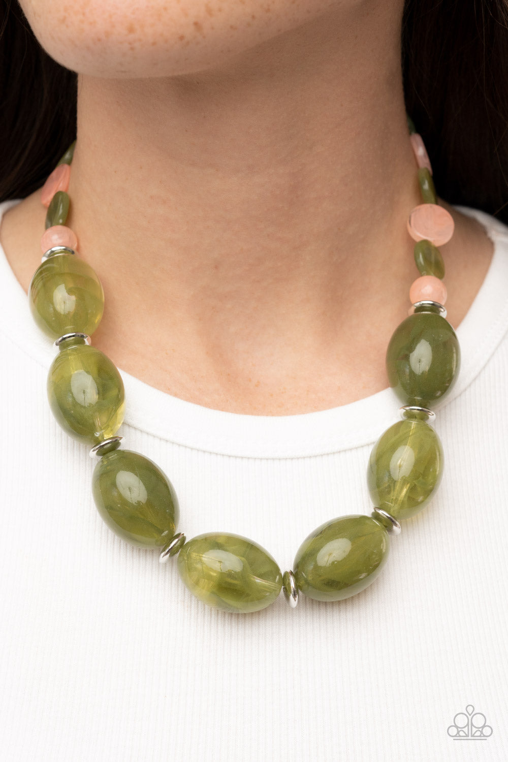 Paparazzi Necklaces - Belle of the Beach - Green