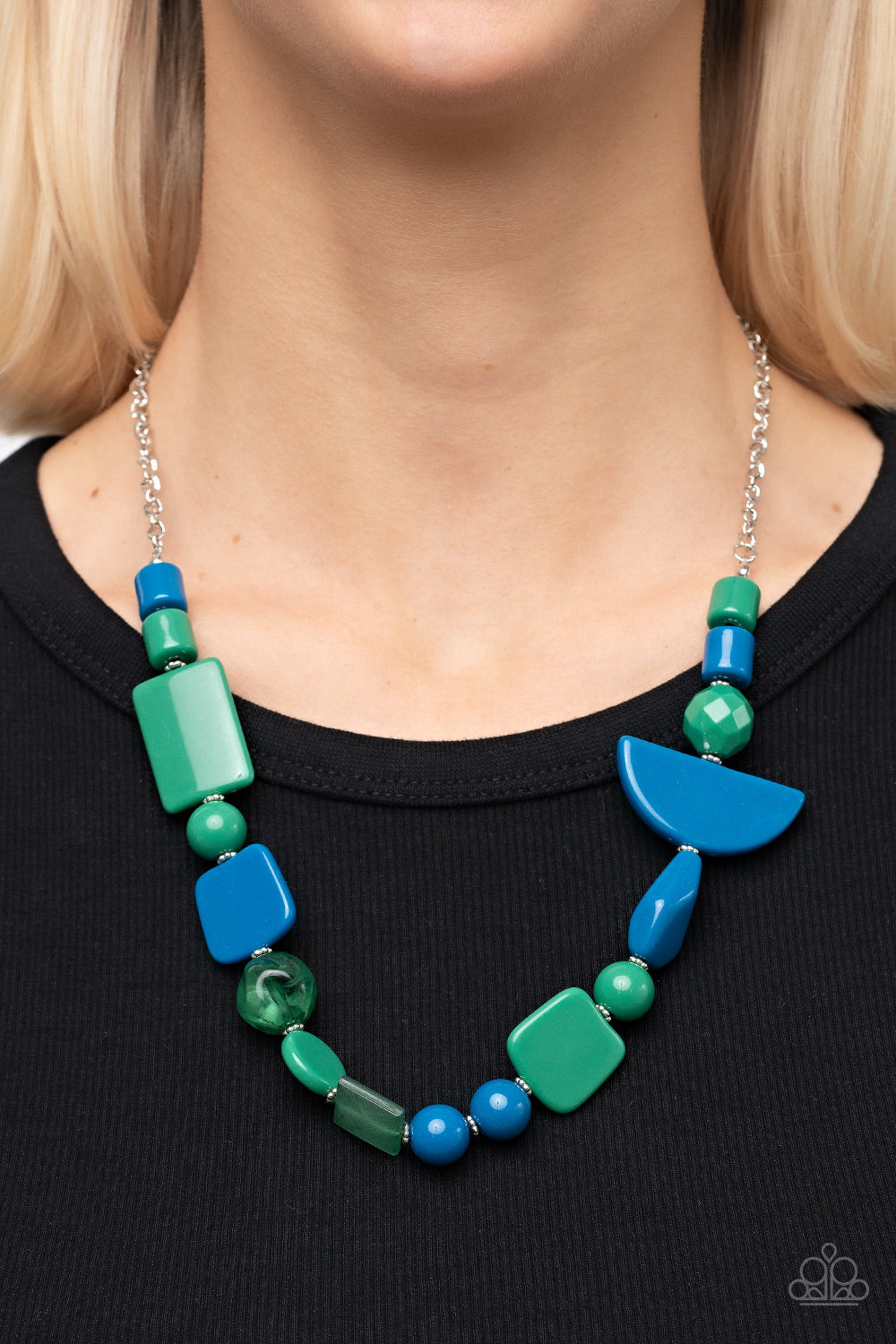 Paparazzi Necklaces - Tranquil Trendsetter - Green