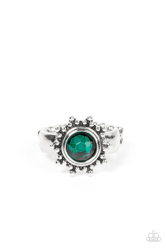 Paparazzi Rings - Expect Sunshine and Reign - Green