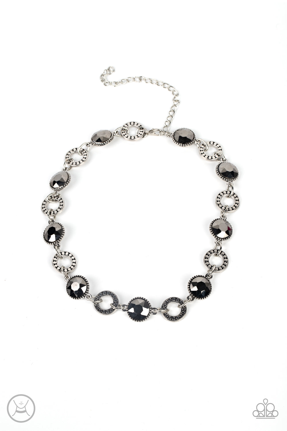 Paparazzi Necklaces - Rhinestone Rollout - Silver