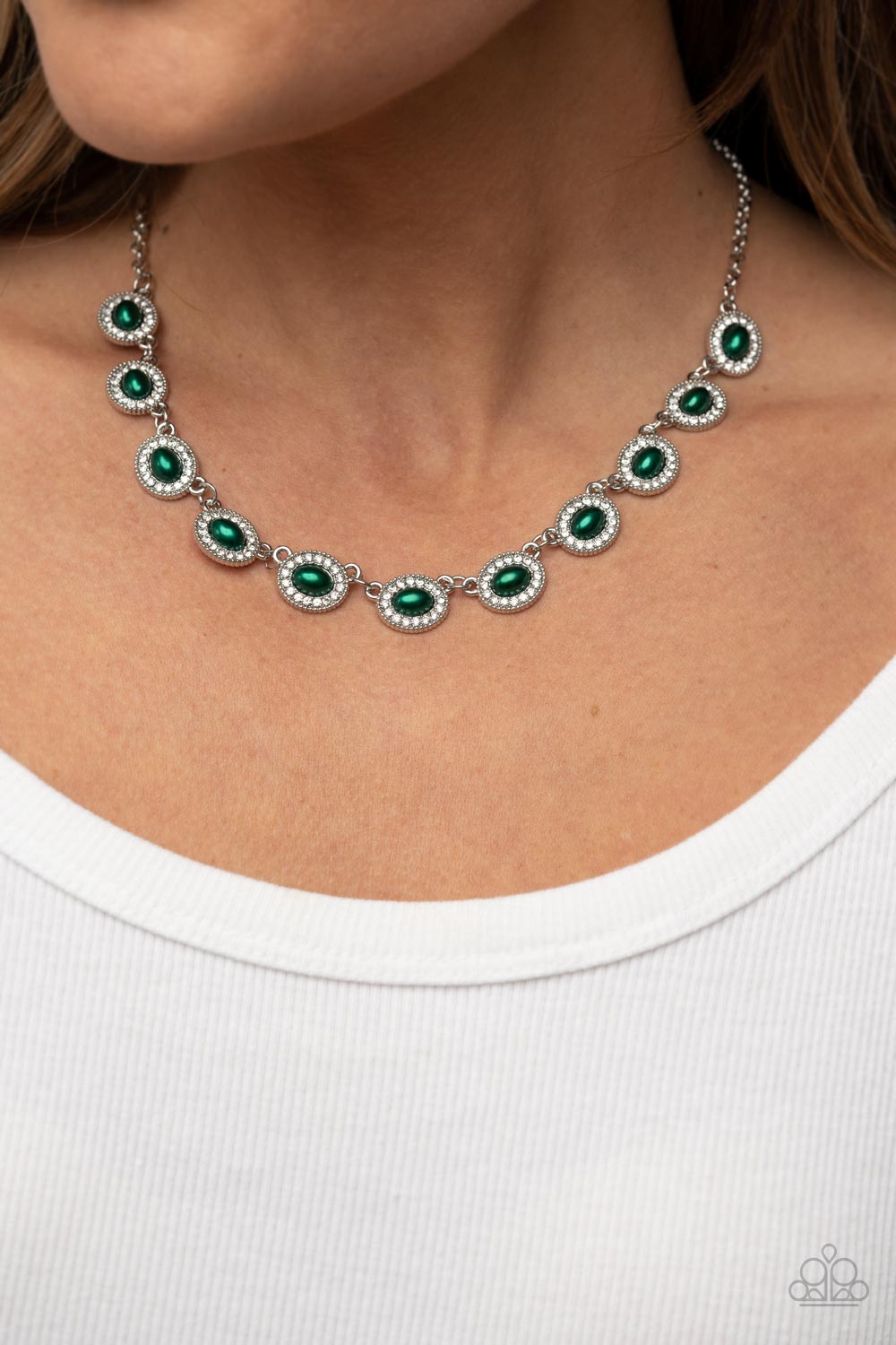Paparazzi Necklaces - Modest Masterpiece - Green