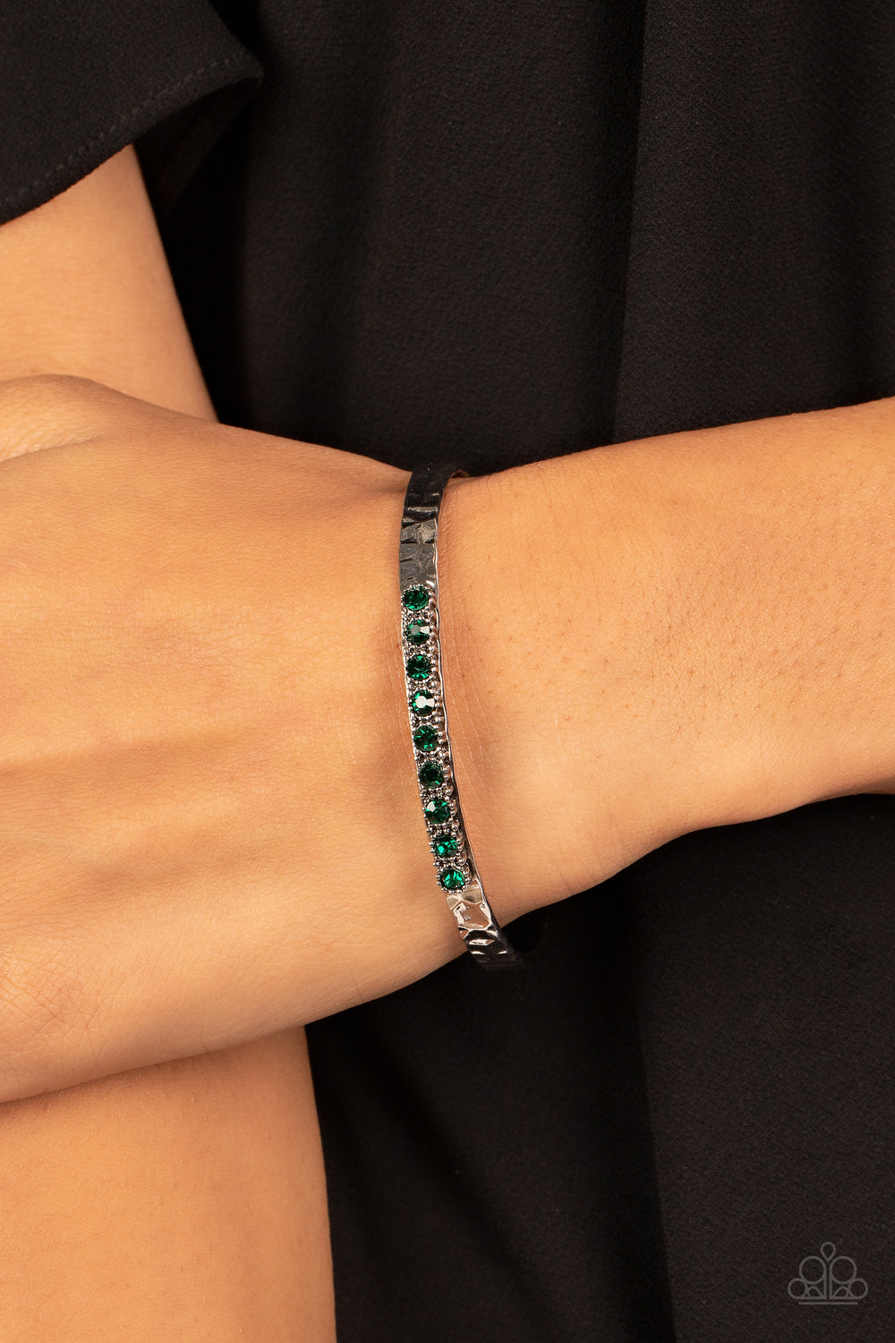 Paparazzi Bracelets - Gives Me the Shimmers - Green