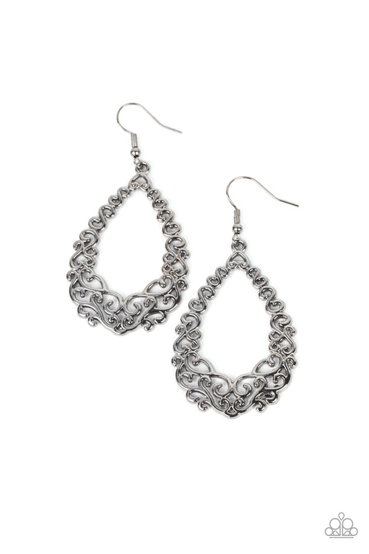 Paparazzi Earring - Granada Garland - Black