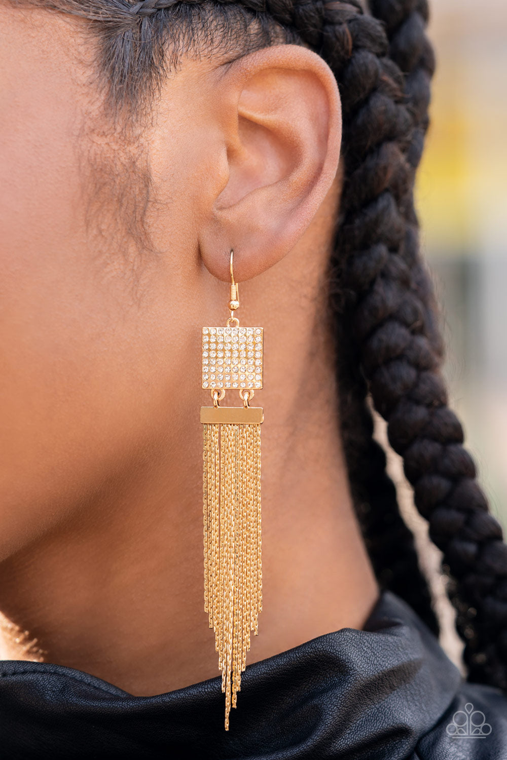 Paparazzi Earrings - Dramatically Deco - Gold