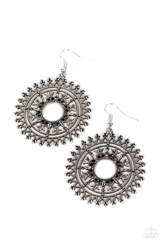 Paparazzi Earrings - Revel in Radiance - Black