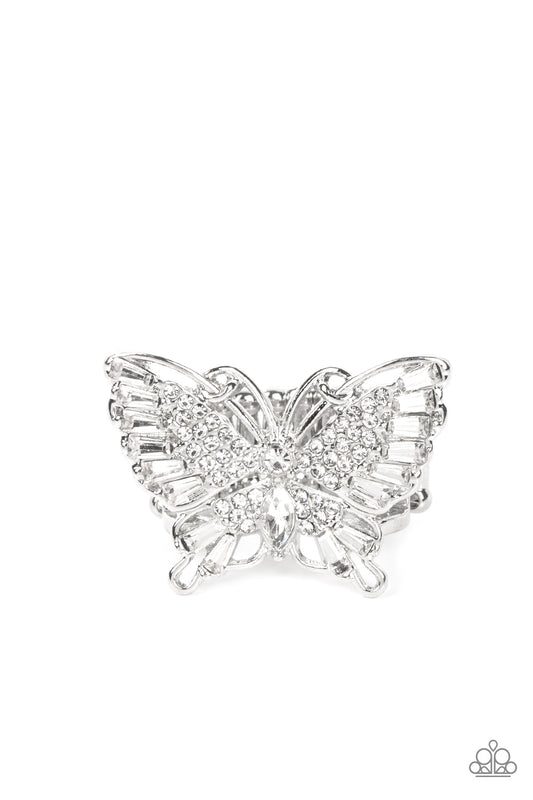 Paparazzi Rings -   Fearless Flutter - White