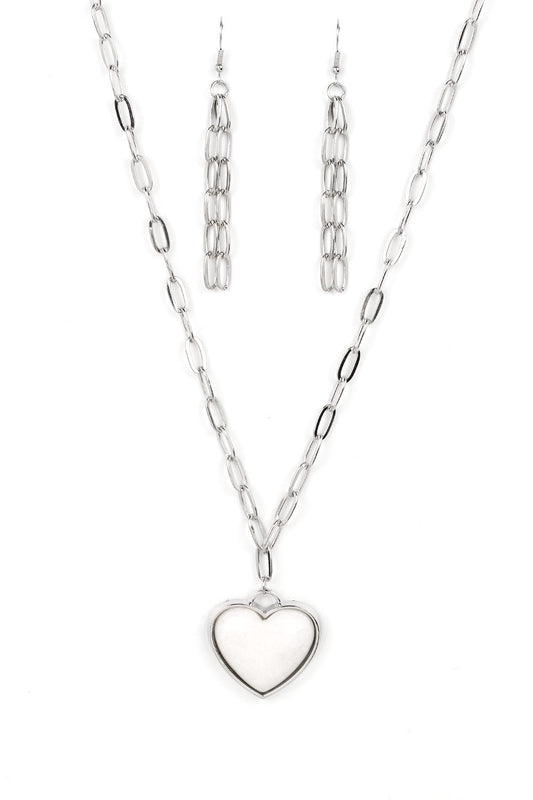 Paparazzi Necklaces - Everlasting Endearment - White