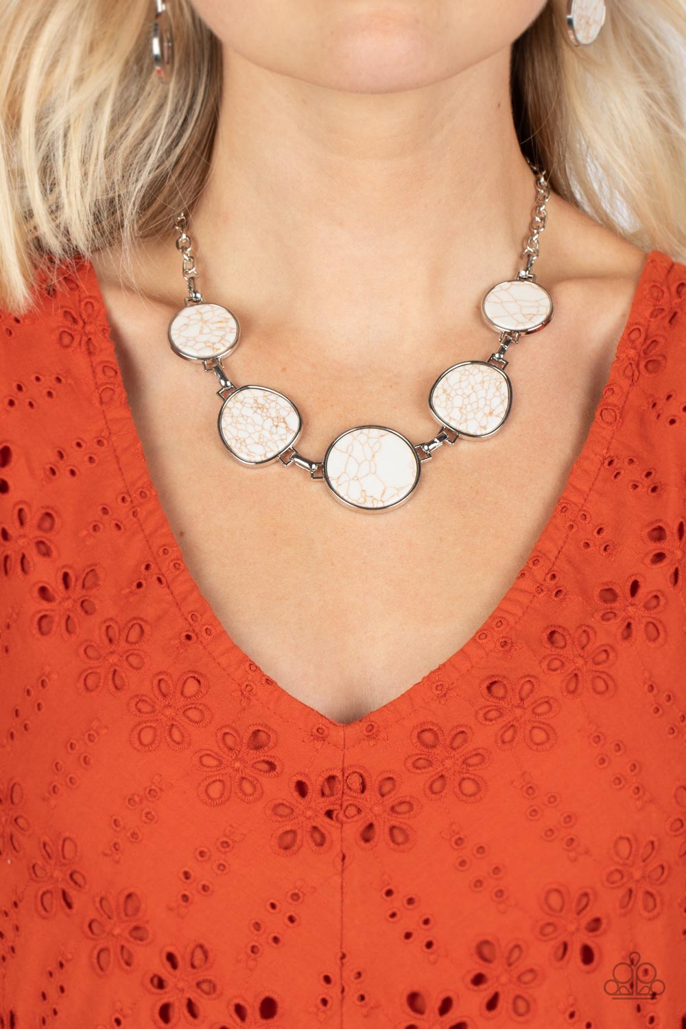 Paparazzi Necklaces - Santa Fe Flats - White