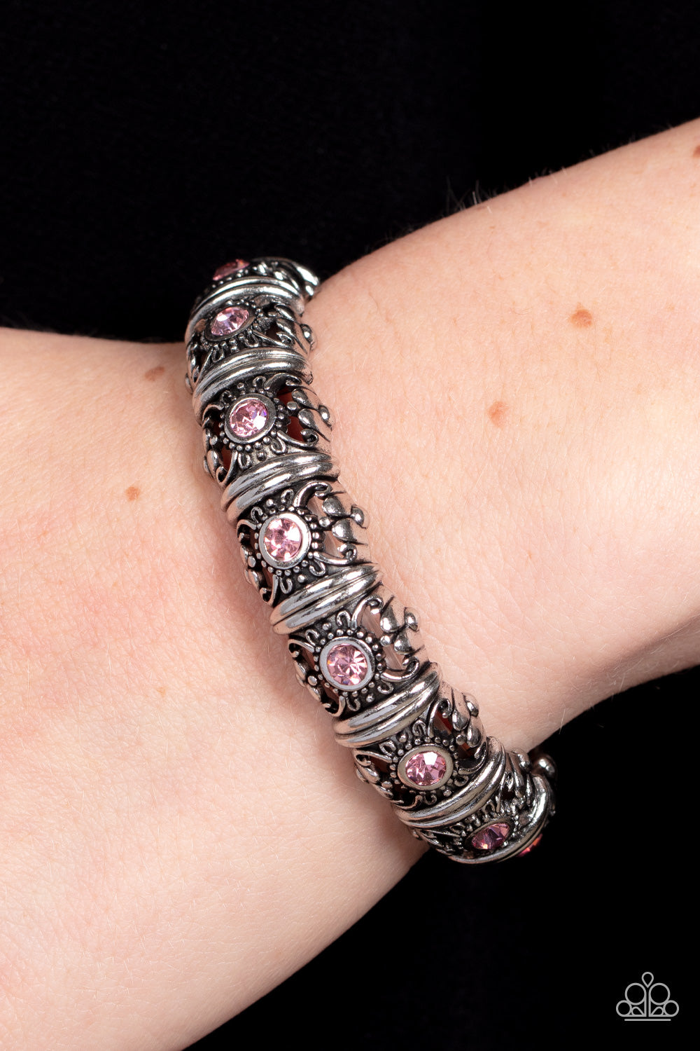 Paparazzi Bracelets - Ageless Glow - Pink