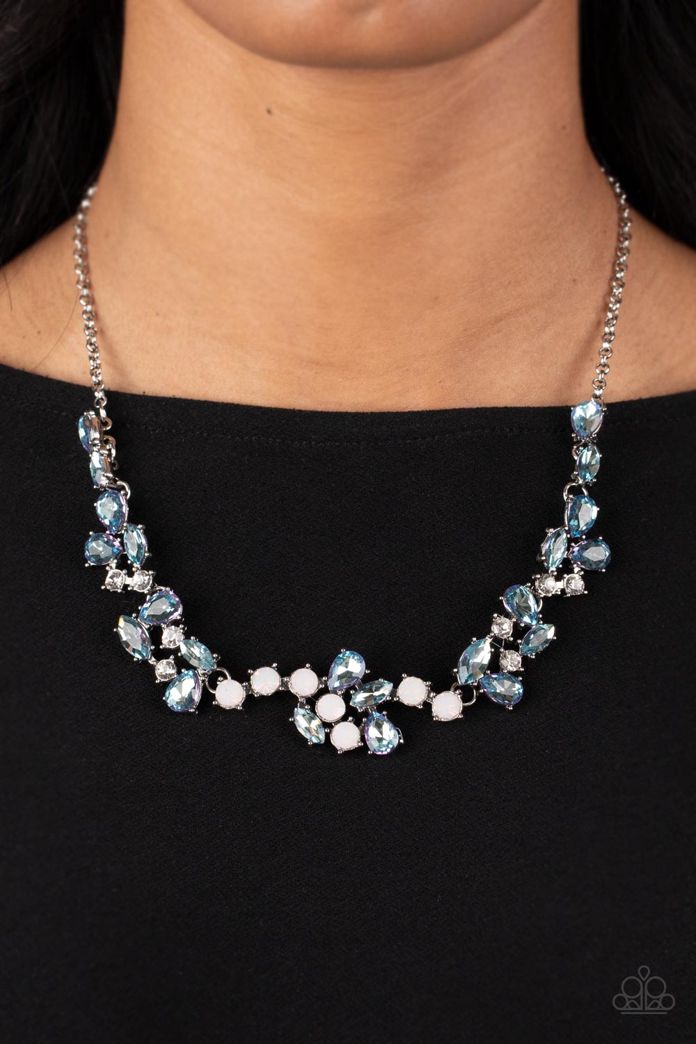 Paparazzi Necklaces - Welcome to the Ice Age - Blue