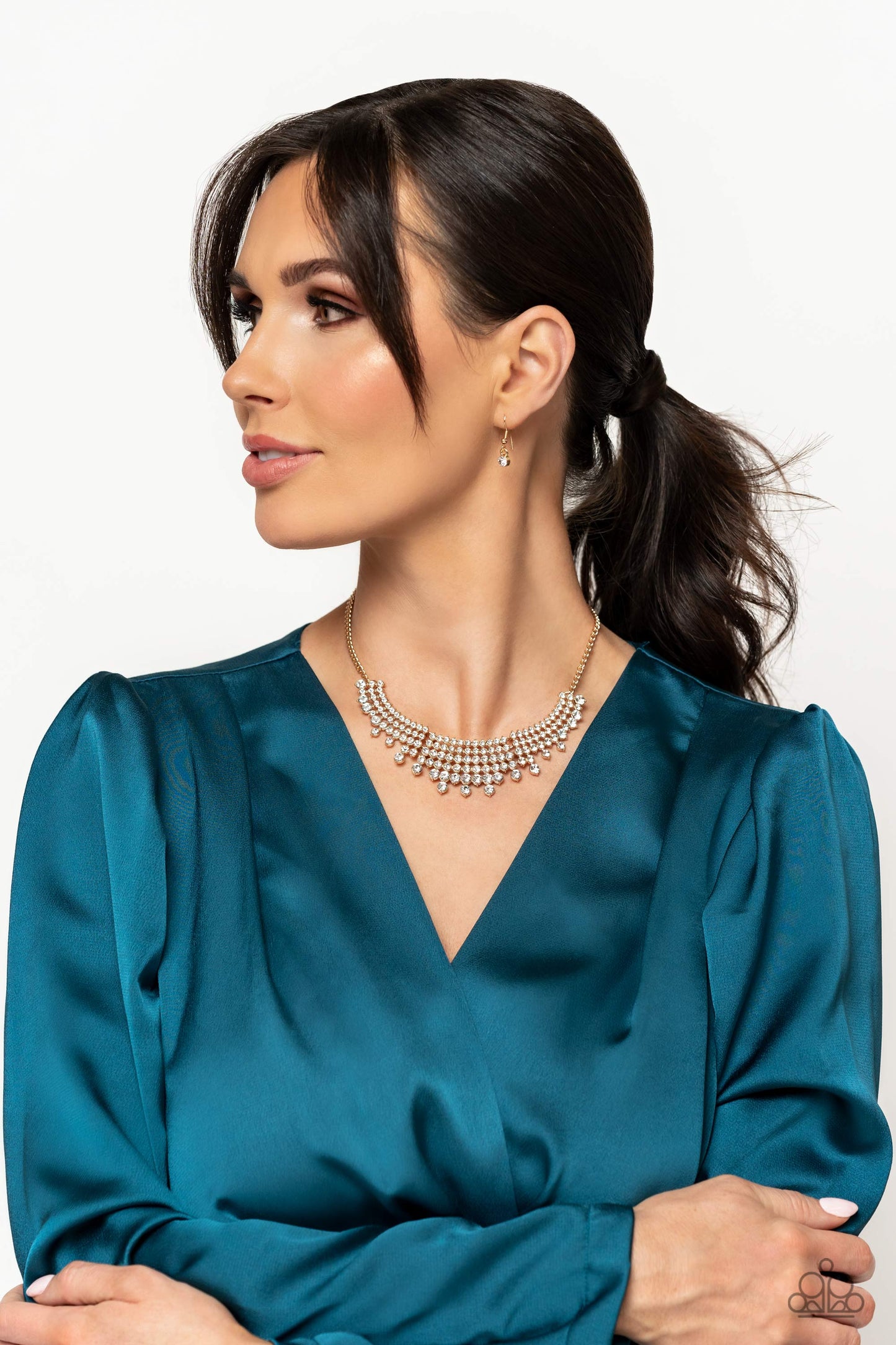 Paparazzi Necklaces - Shimmering Song - Gold