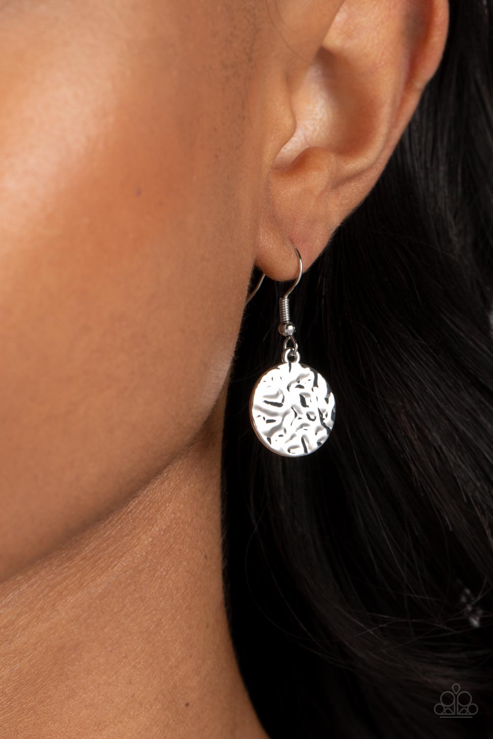 Paparazzi Necklaces - Dizzying Discs - Silver