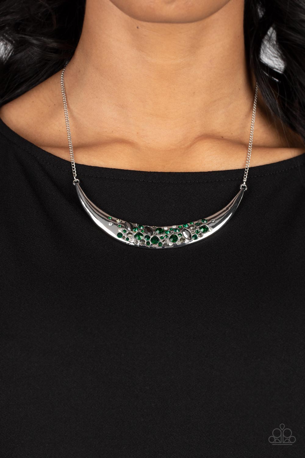 Paparazzi Necklaces - Bejeweled Baroness - Green