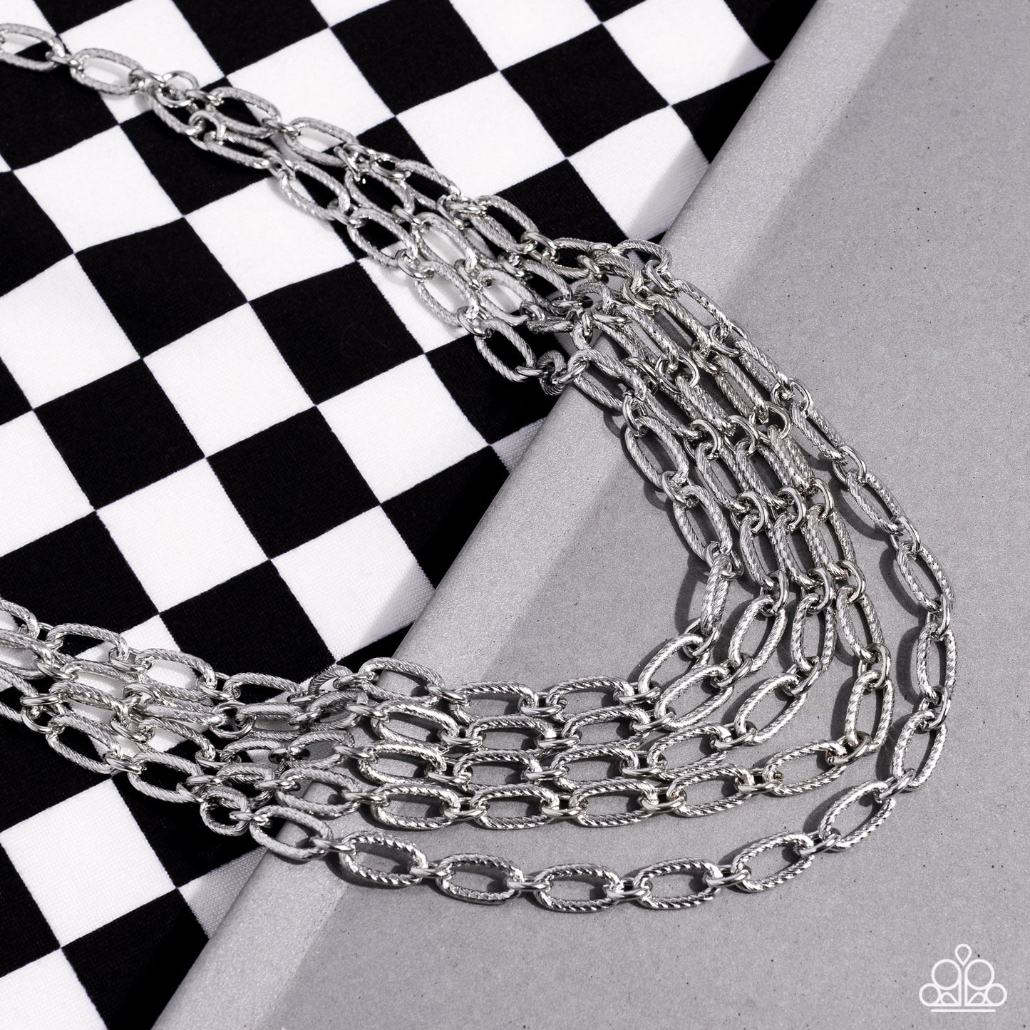 Paparazzi Necklaces - House of CHAIN - Silver