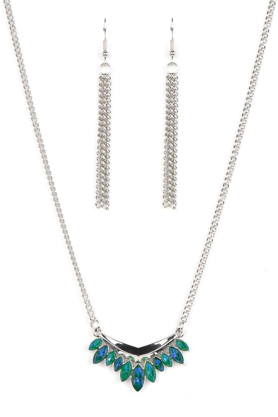Paparazzi Necklaces - Flash of Fringe - Green