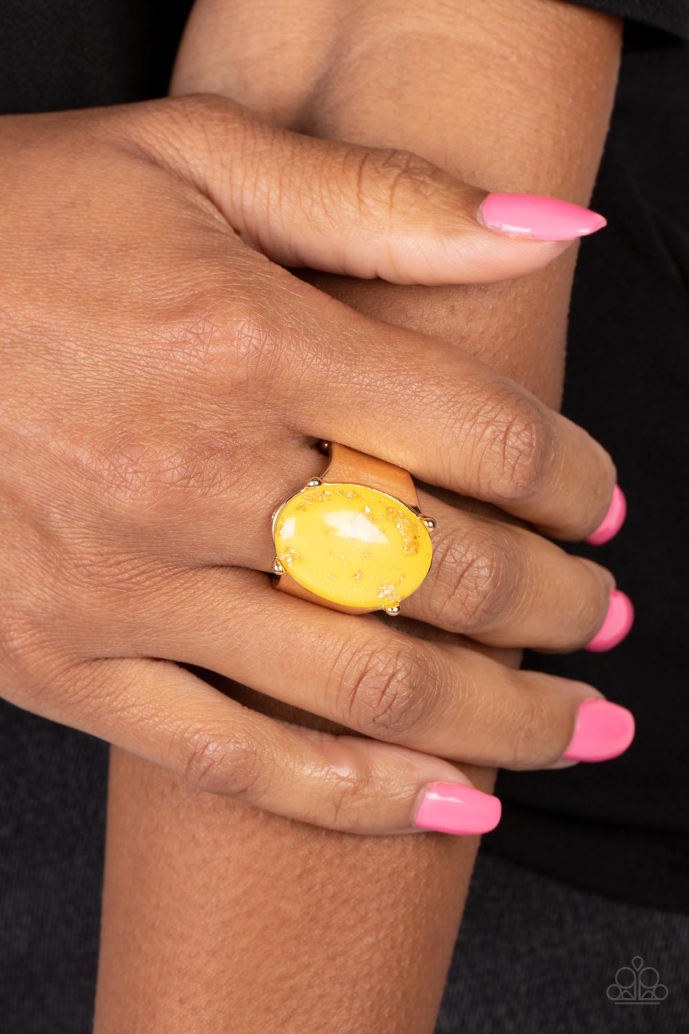 Paparazzi Rings - Gold Leaf Glam - Yellow