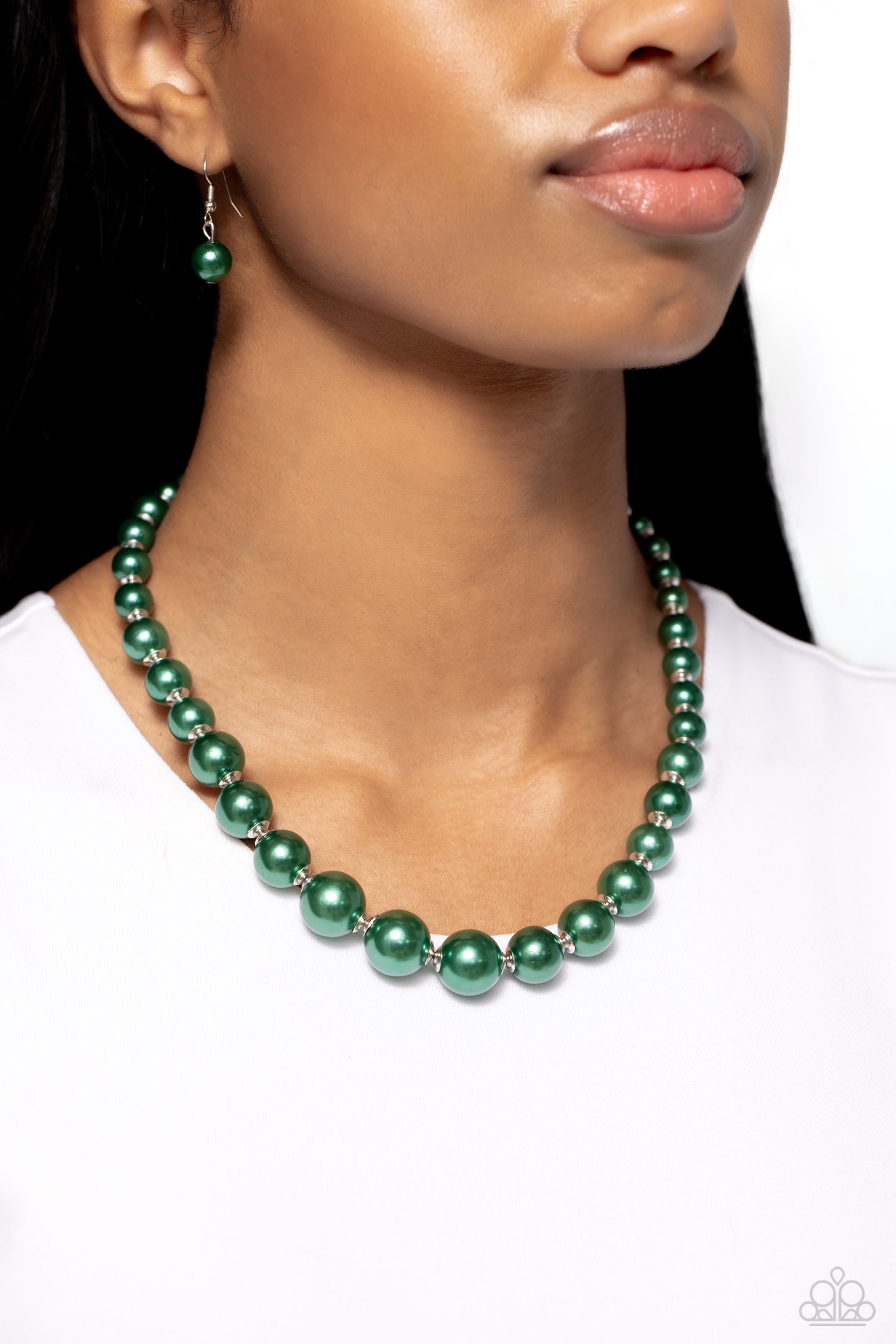 Paparazzi Necklaces - Manhattan Mogul - Green
