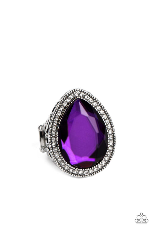 Paparazzi Rings - Illuminated Icon - Purple
