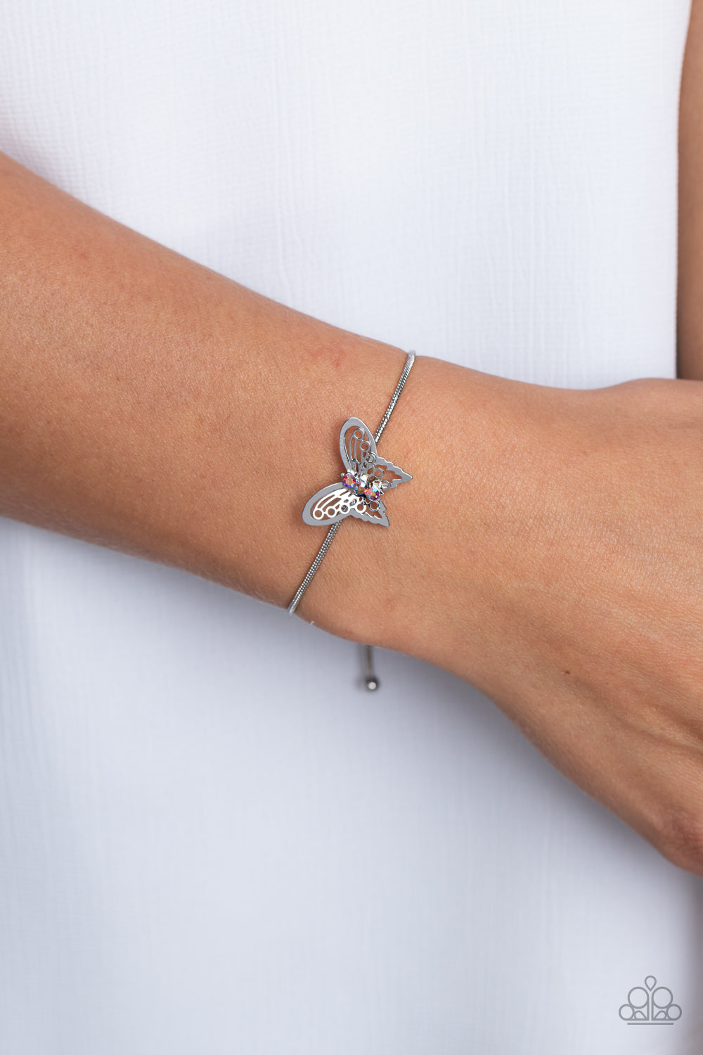 Paparazzi Bracelets - Wings of Wonder - Pink