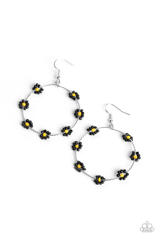 Paparazzi Earrings - Dainty Daisies - Black