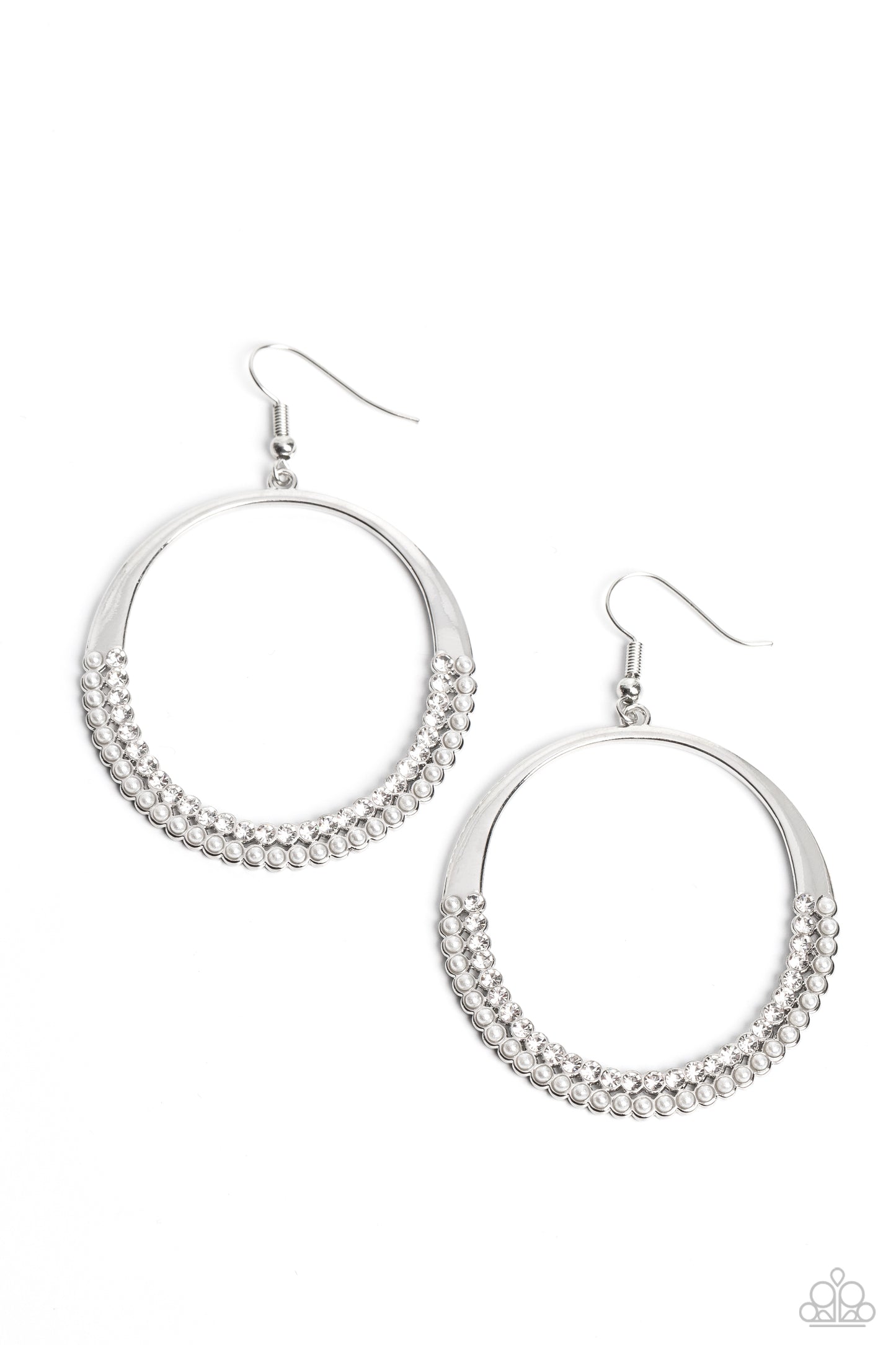 Paparazzi Earrings - Material PEARL - White