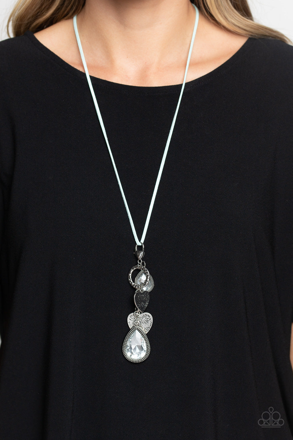 Paparazzi Necklaces - Casanova Clique - Blue