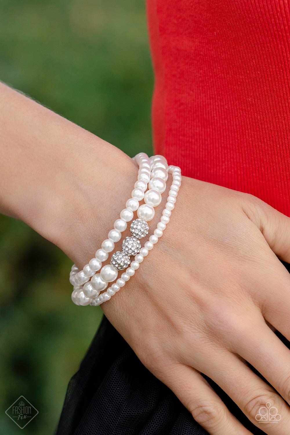 Paparazzi Bracelets - Showy Soprano - White