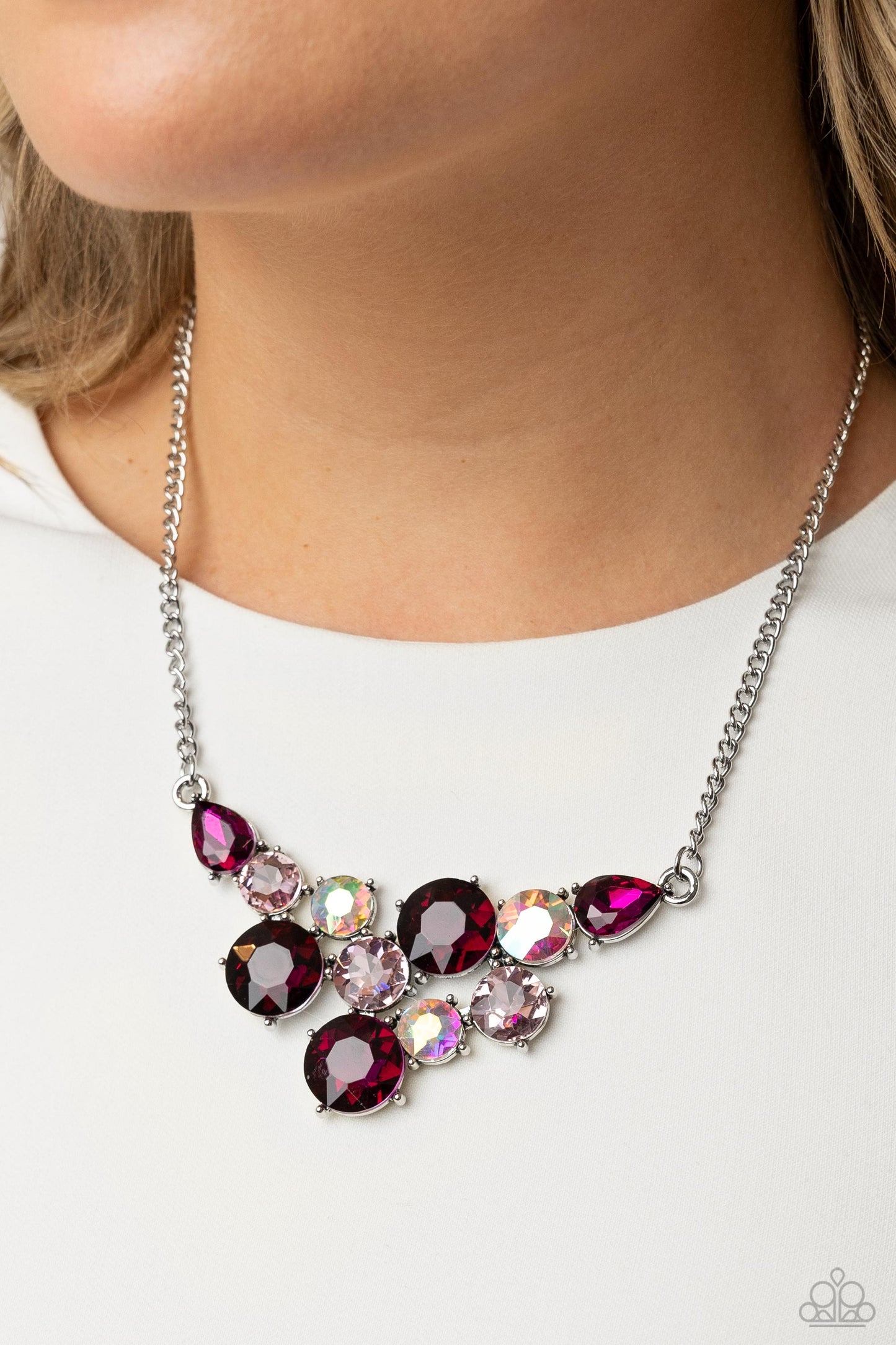 Paparazzi Necklaces - Round Royalty - Pink