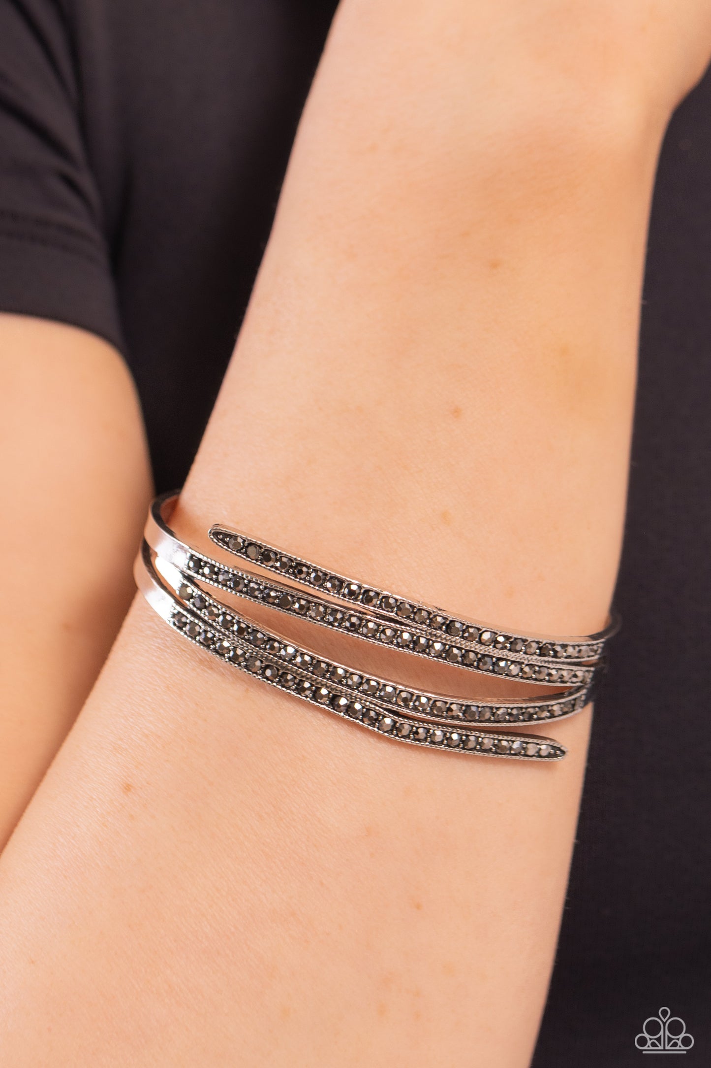 Paparazzi Bracelets - CURVED Lines - Silver