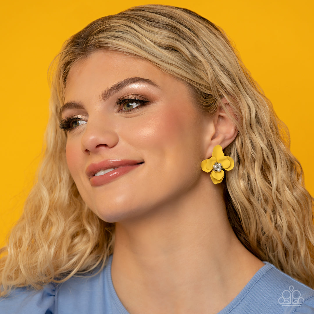 Paparazzi Earrings - Jovial Jasmine - Yellow