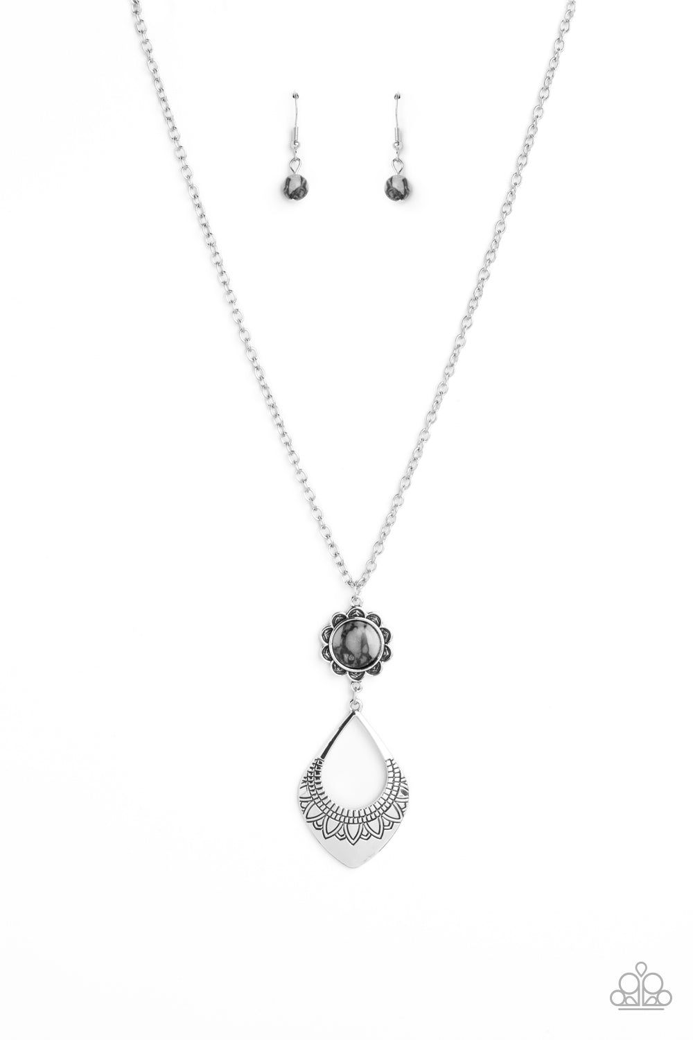 Paparazzi Necklaces - Stone TOLL - Black