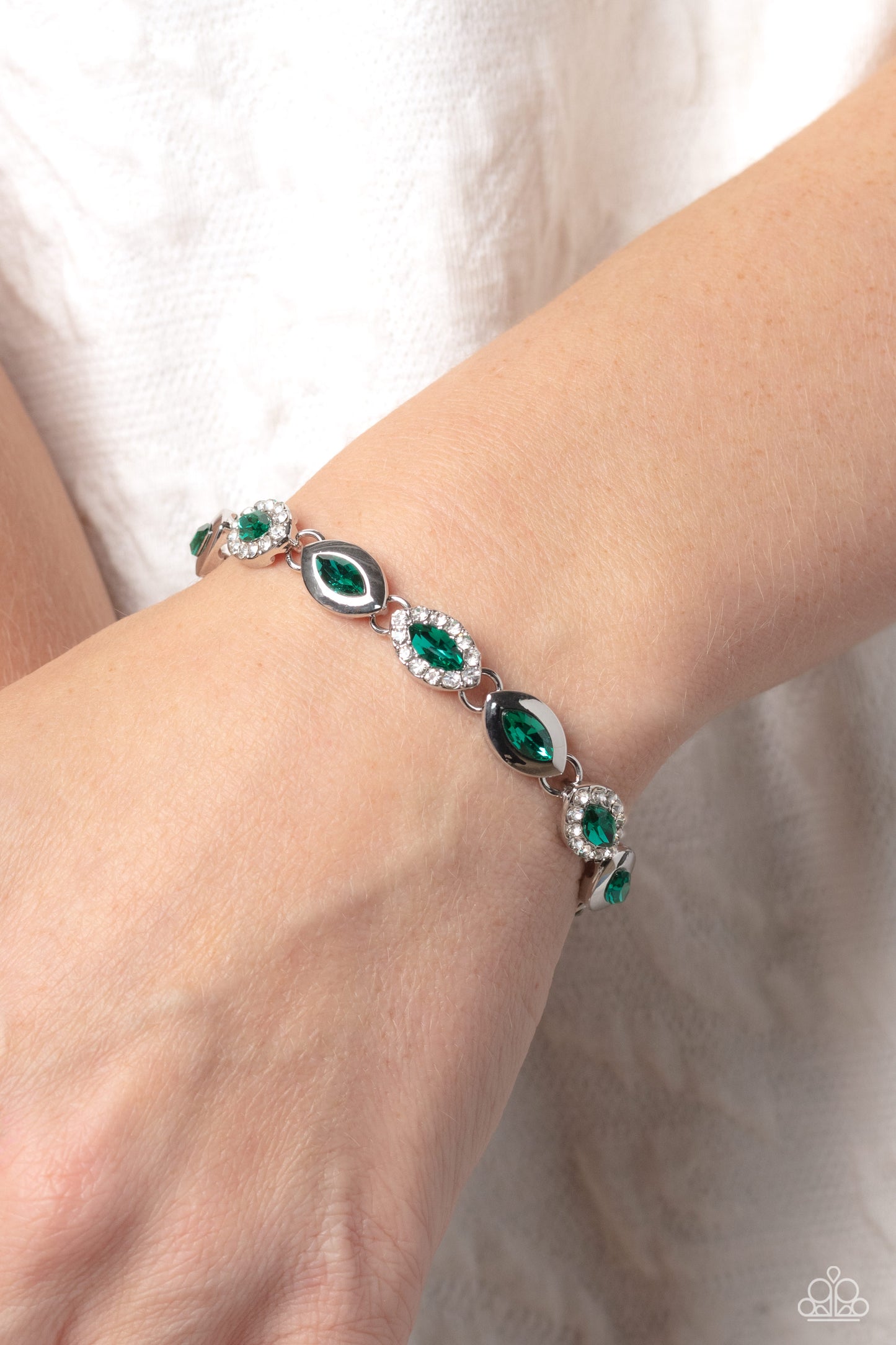 Paparazzi Bracelets - Some Serious Sparkle - Green
