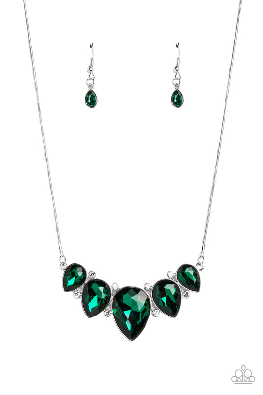 Paparazzi Necklaces - Regally Refined - Green
