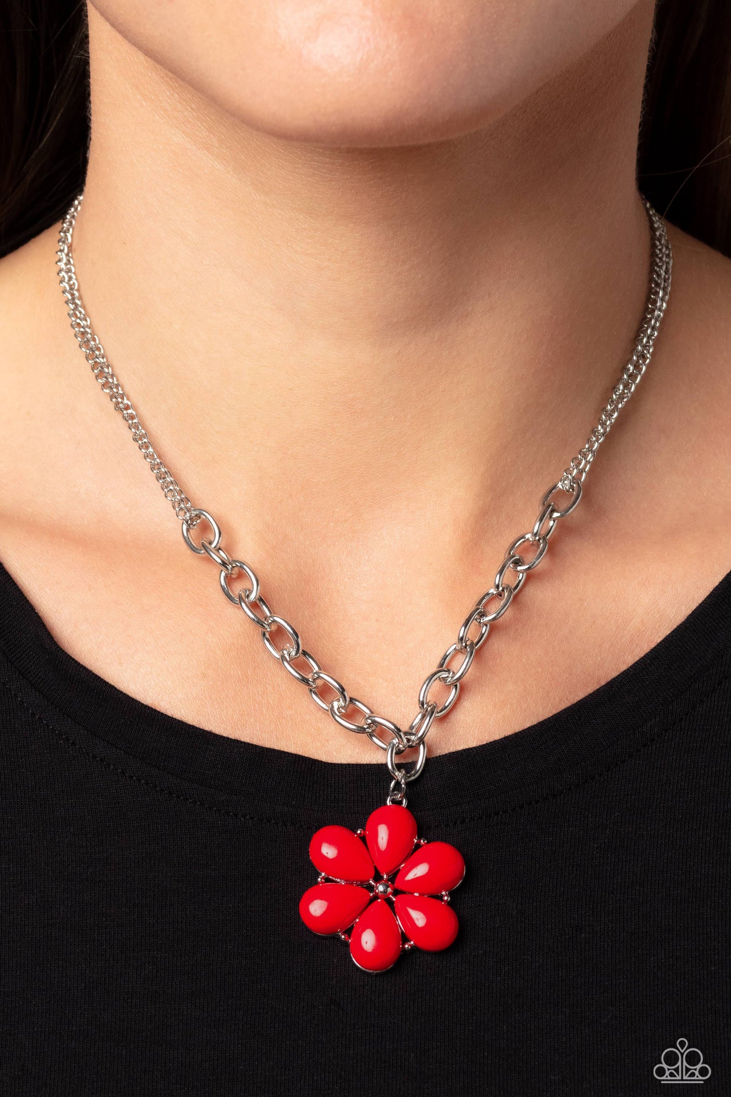 Paparazzi Necklaces - Dazzling Dahlia - Red