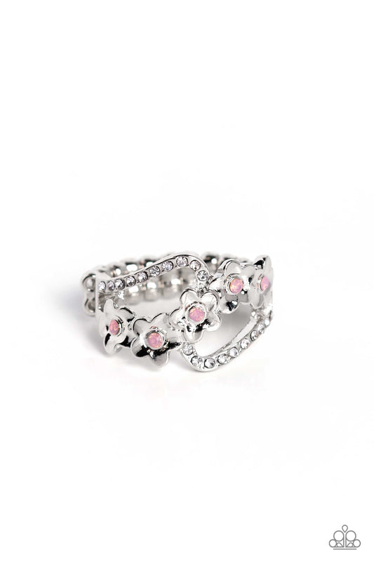 Paparazzi Rings - Captivating Corsage - Pink