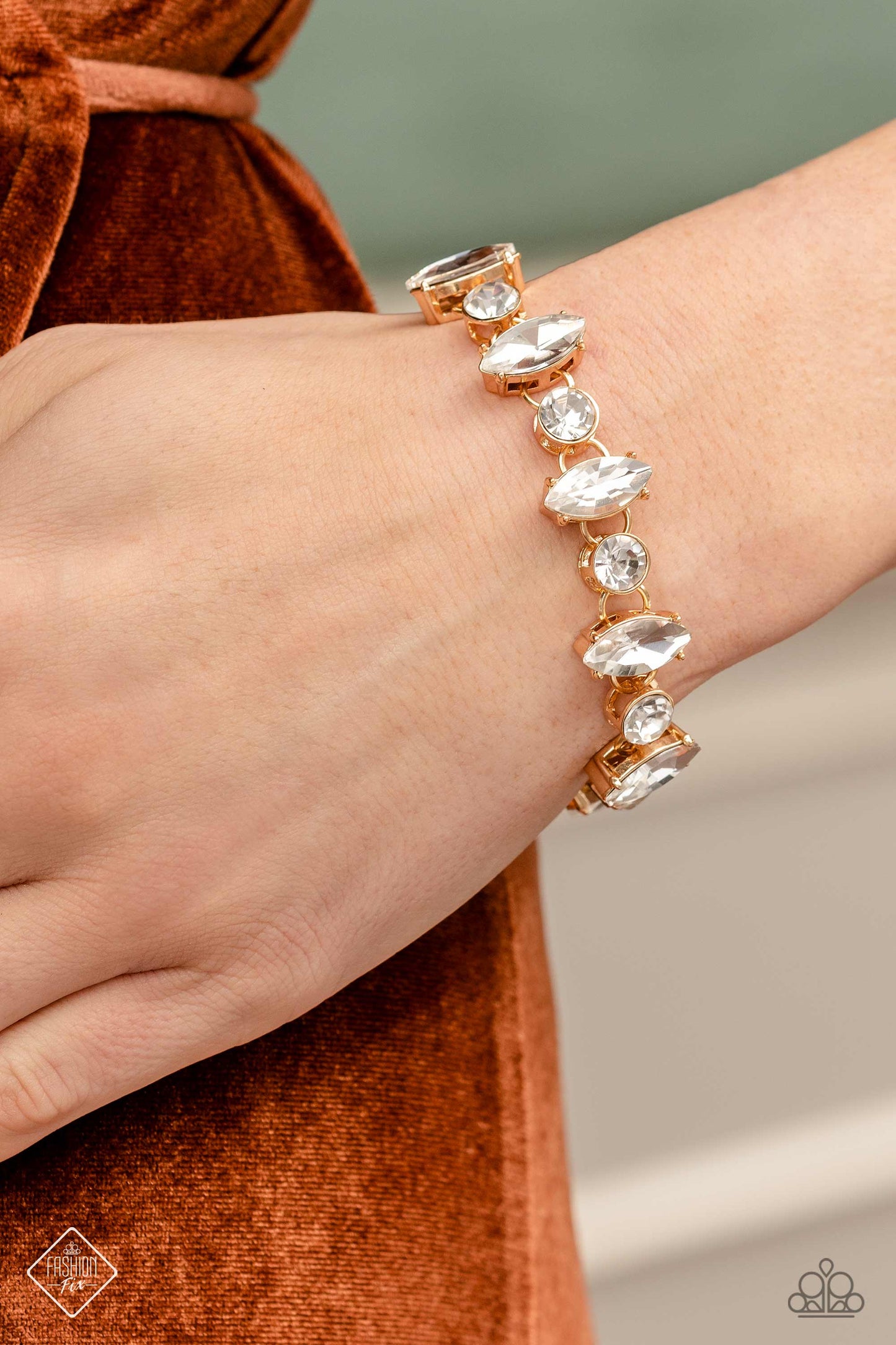 Paparazzi Bracelets - Exclusively Extravagant - Gold - Fashion Fix - Fiercely 5th Avenue