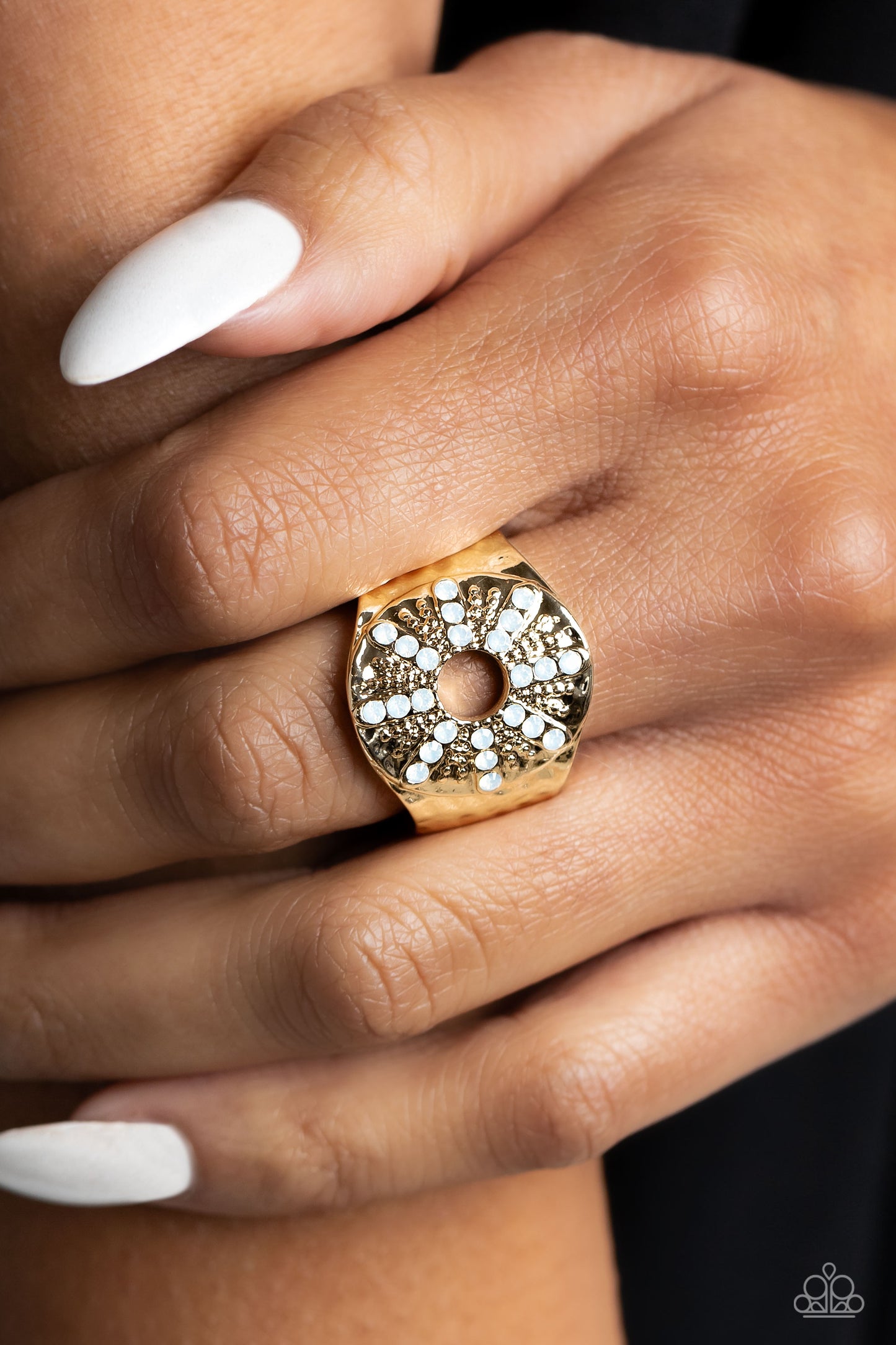 Paparazzi Rings - Stylish Sunbeams - Gold