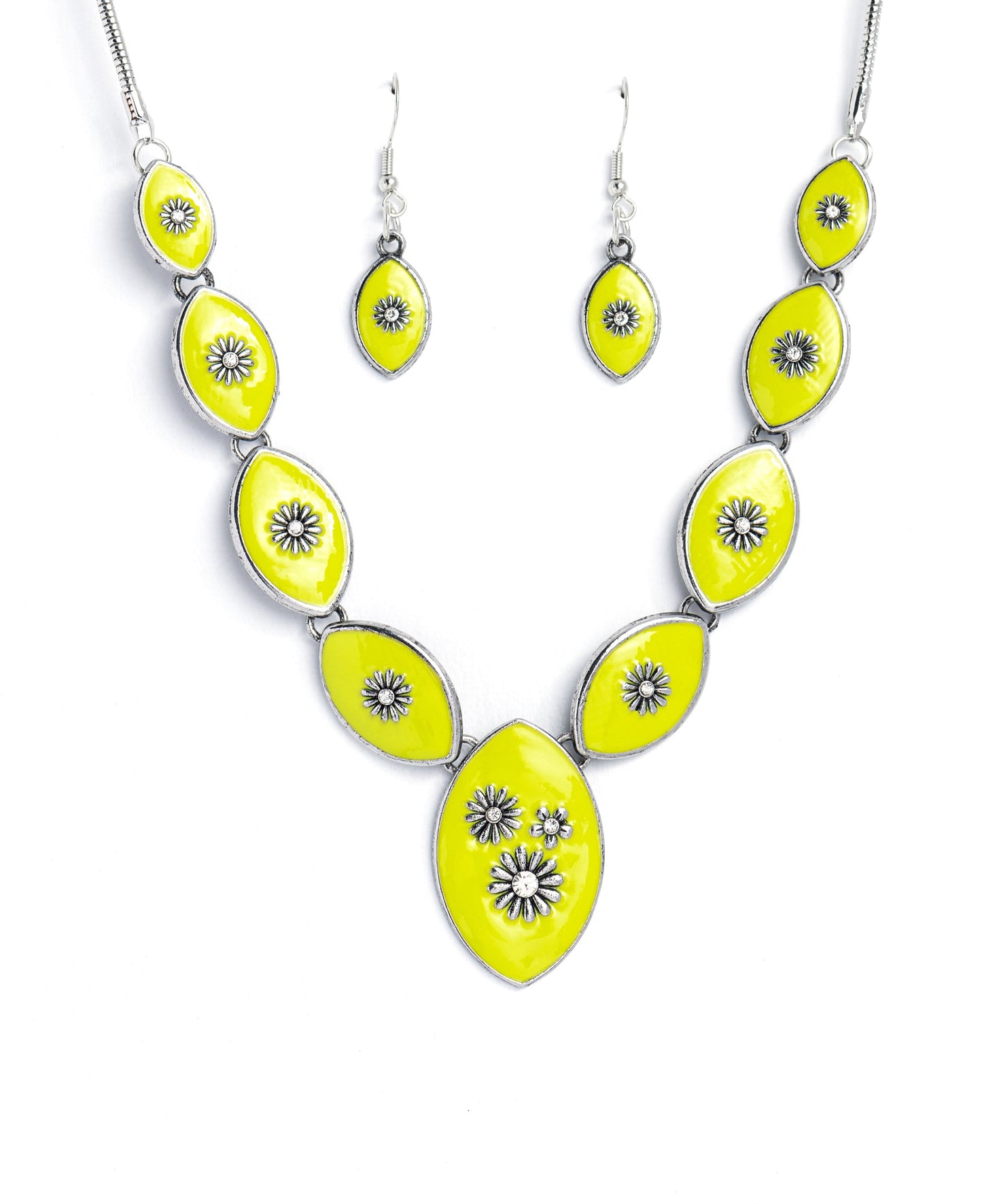 Paparazzi Necklaces - Pressed Flowers - Green