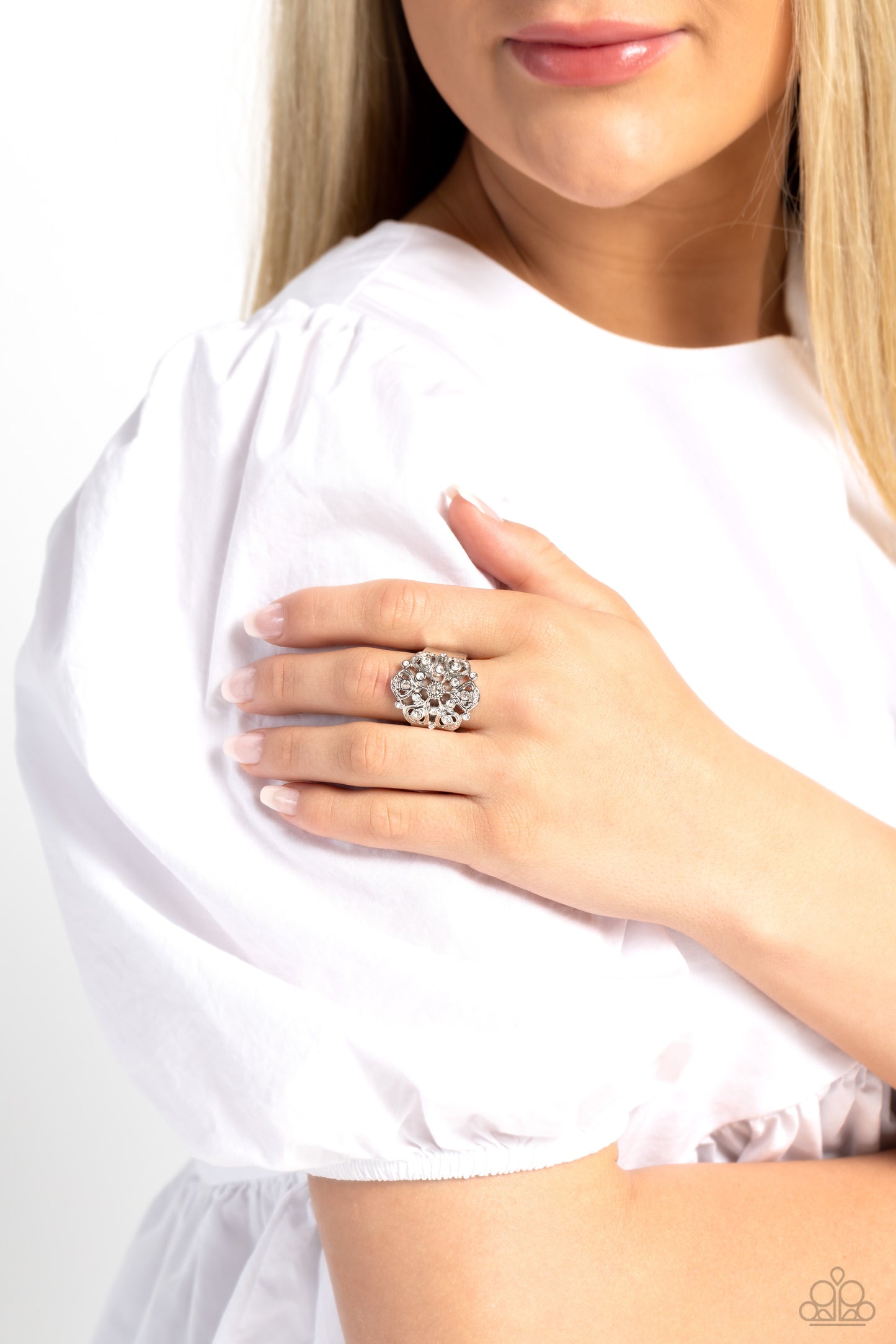 Paparazzi Rings - Intricate Influence - White