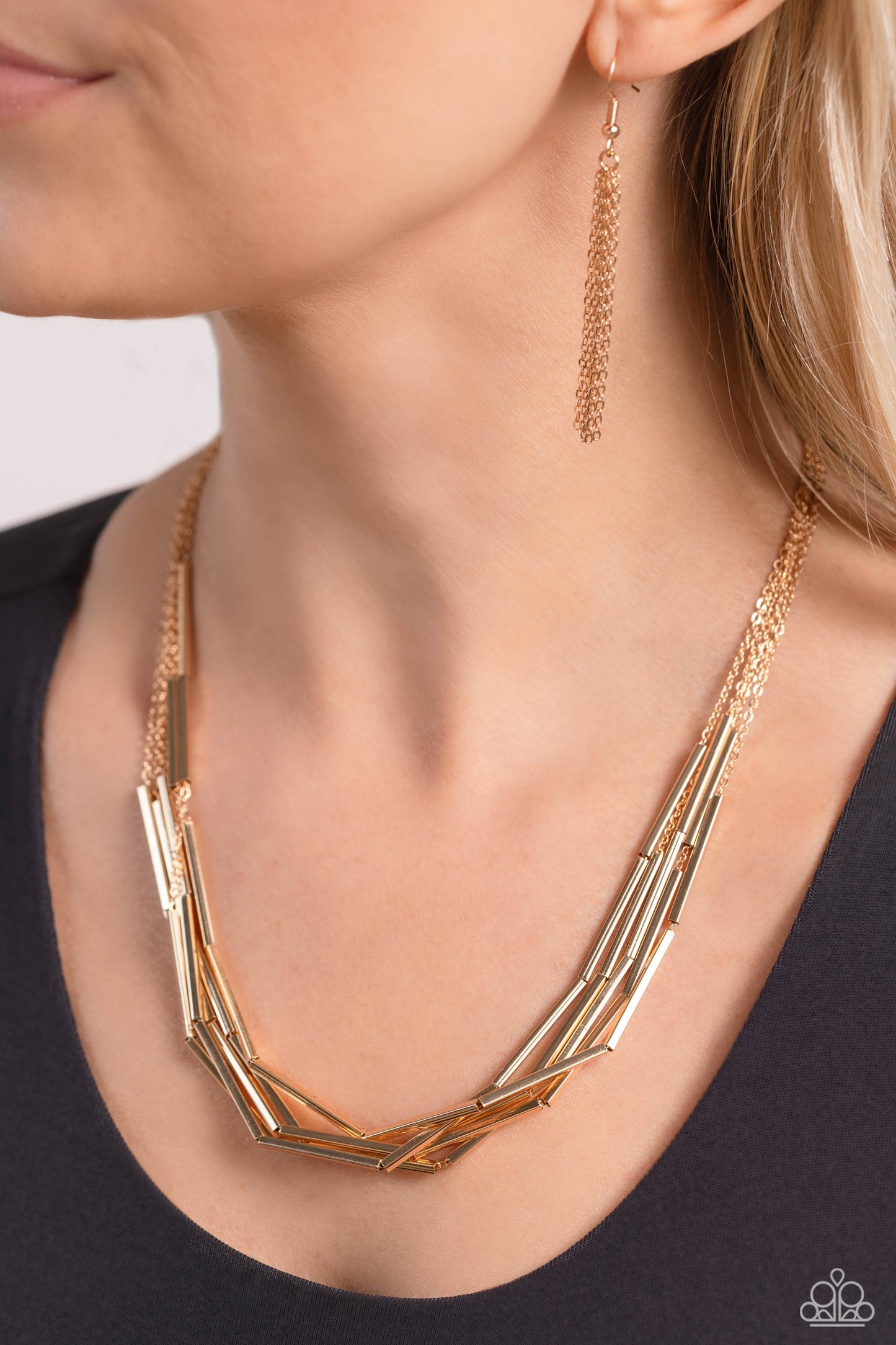 Paparazzi Necklaces - Dynamic Default - Gold